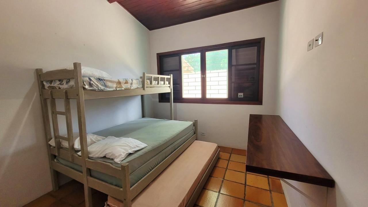 Casa 12 Pessoas, Bem Localizada Com Wifi * Ubatuba