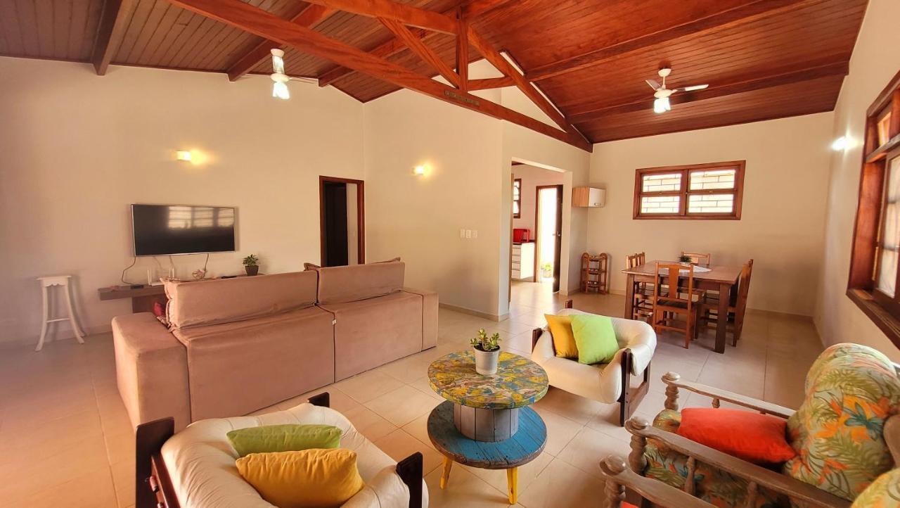 Casa 12 Pessoas, Bem Localizada Com Wifi Ubatuba
