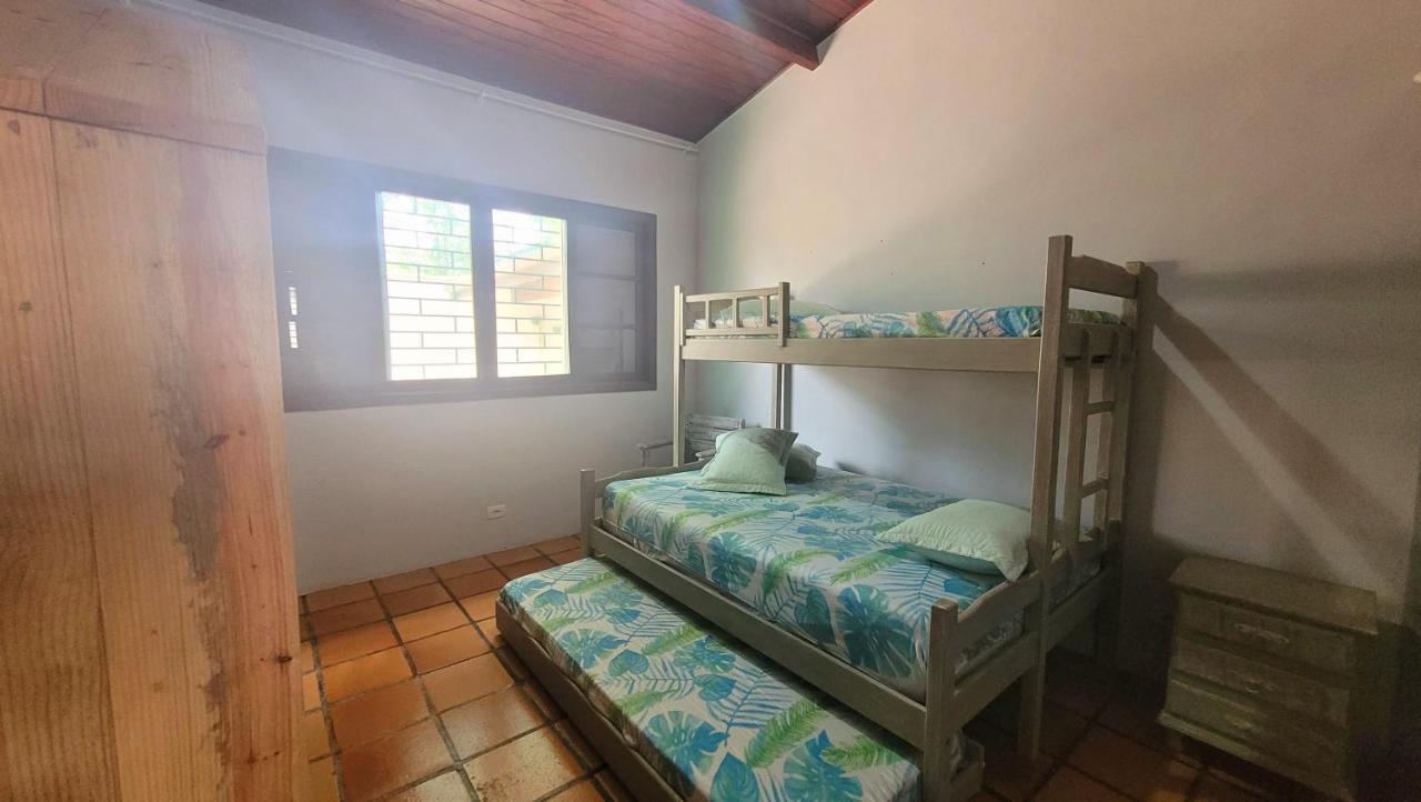 Casa 12 Pessoas, Bem Localizada Com Wifi Casa de férias *